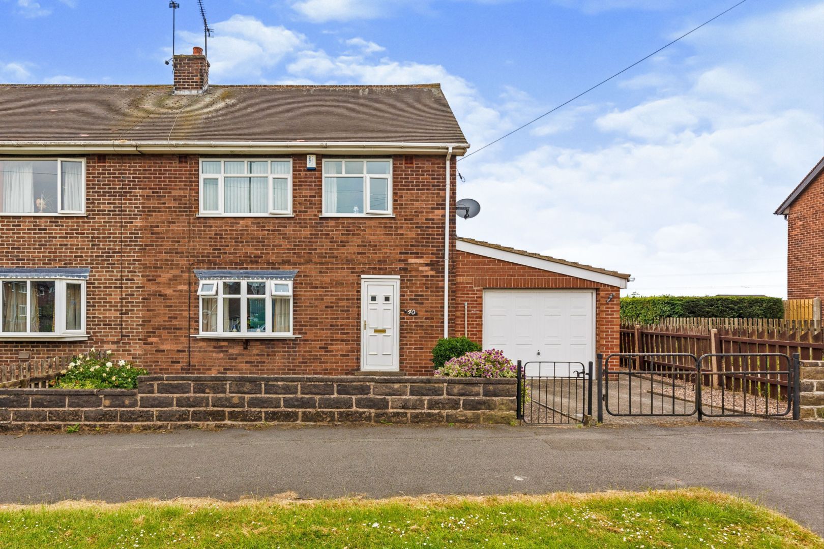 3 bed semidetached house for sale in Parkside Road, Barnsley S74 Zoopla