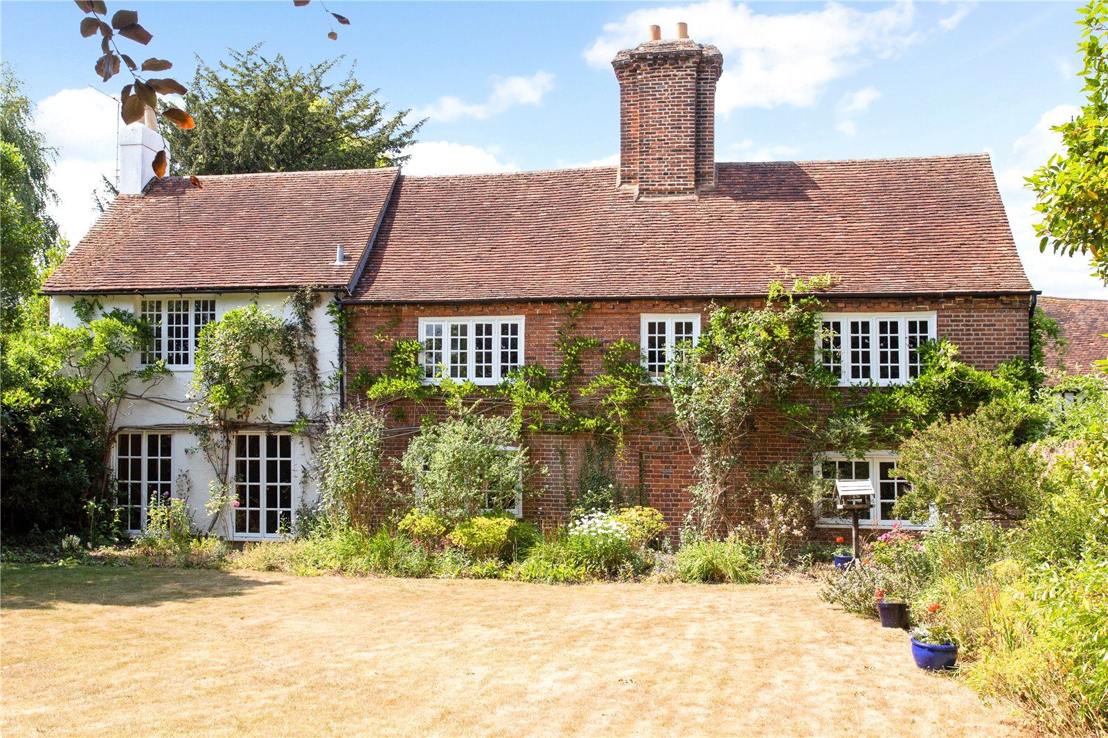 6 bed detached house for sale in Barncroft Way, St. Albans