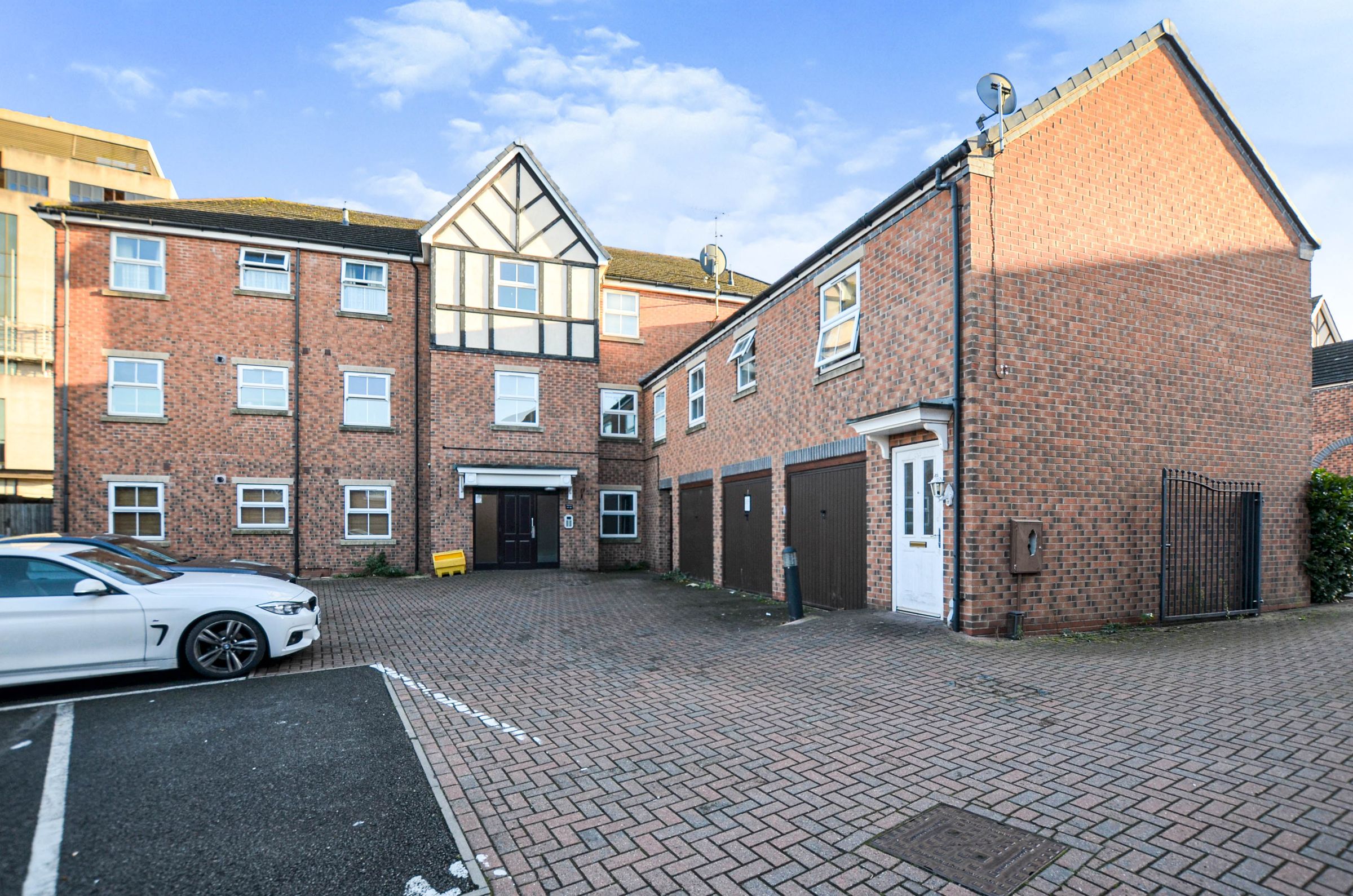 2 bed flat for sale in Creed Way, West Bromwich B70 Zoopla