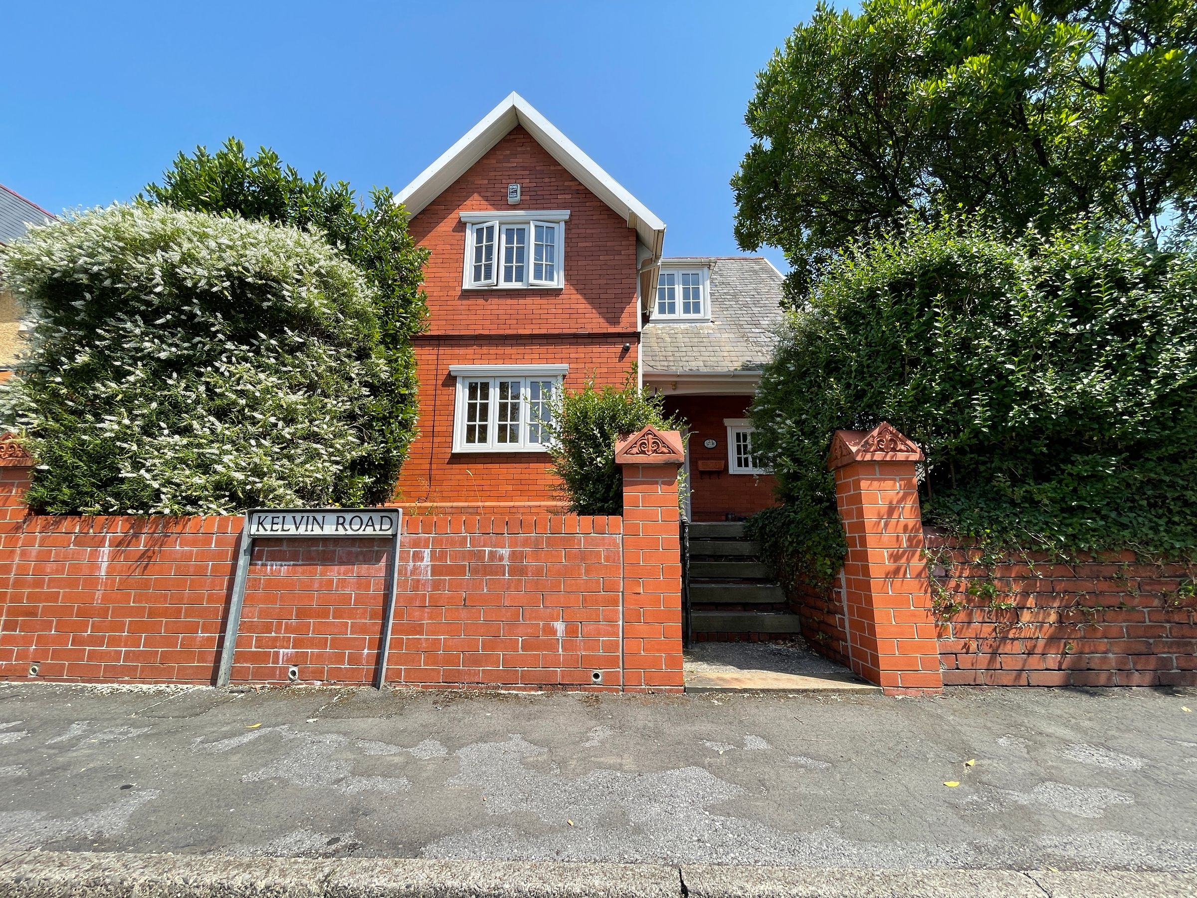3 bed detached house for sale in Kelvin Rd, Clydach SA6 Zoopla