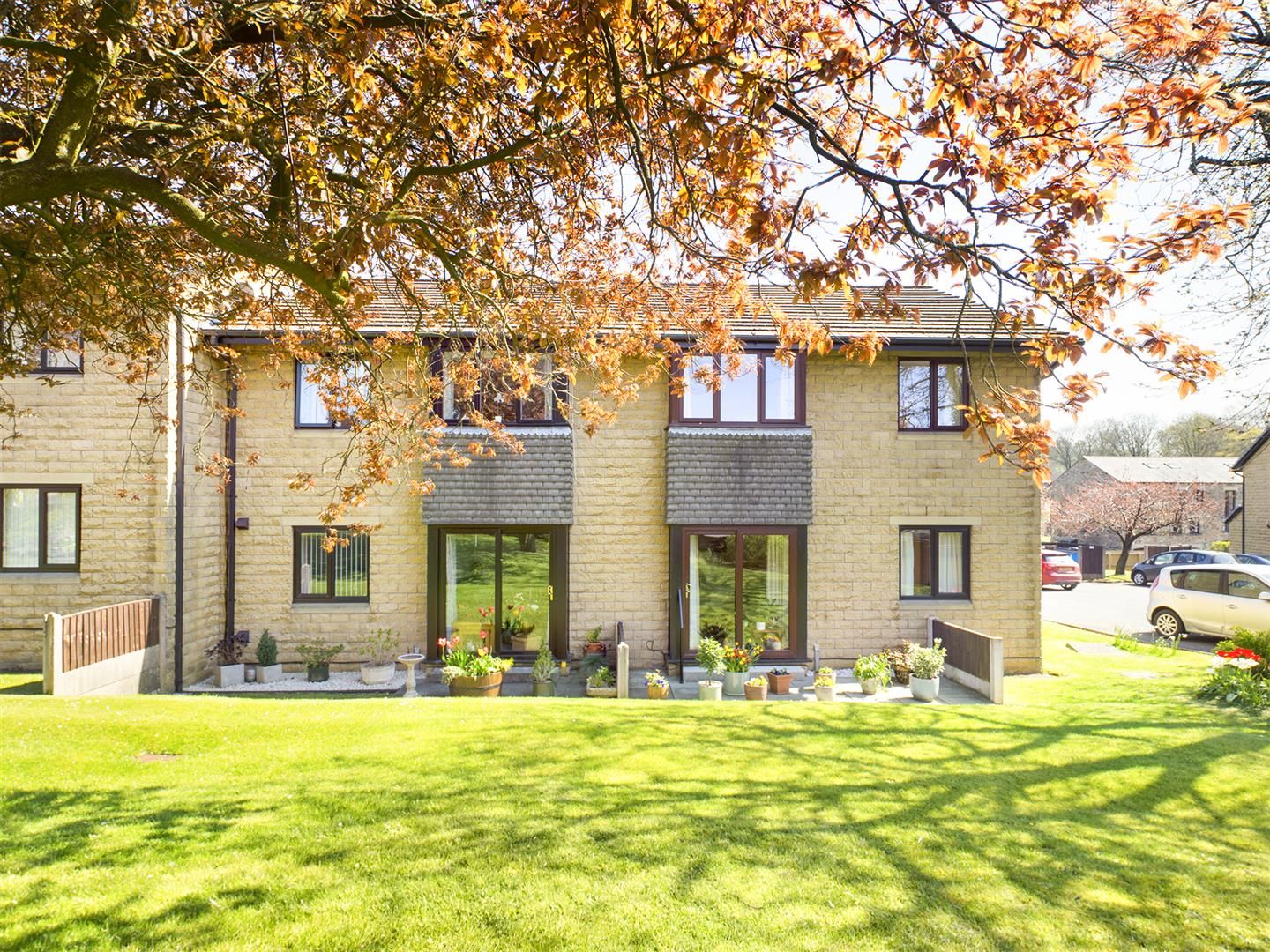 2 bed flat for sale in Barton Gardens, Lancaster LA1 Zoopla