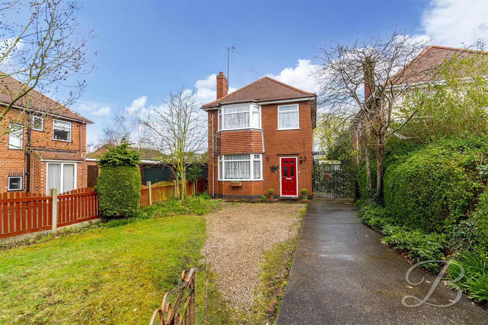 3 bed detached house for sale in Sherwood Street, Warsop, Mansfield