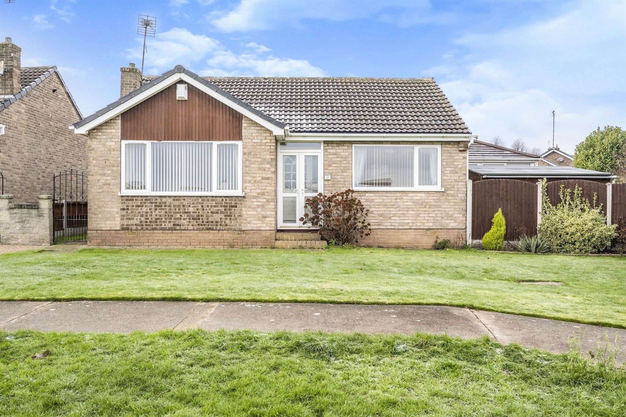 2 bed detached bungalow for sale in Calcot Green, Swinton, Mexborough