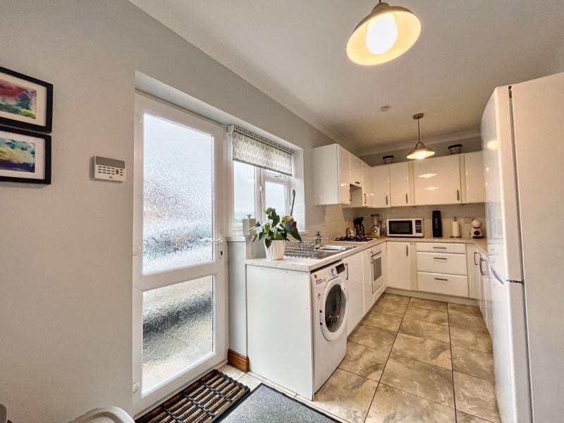 3 bed detached bungalow for sale in 71 Stratton Way, Neath Abbey, Neath