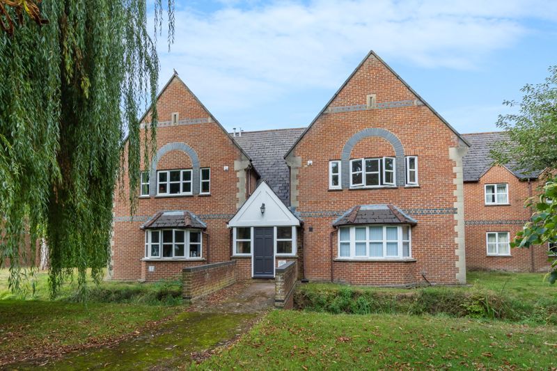 1 bed flat for sale in Field Gardens, Steventon, Abingdon OX13 Zoopla