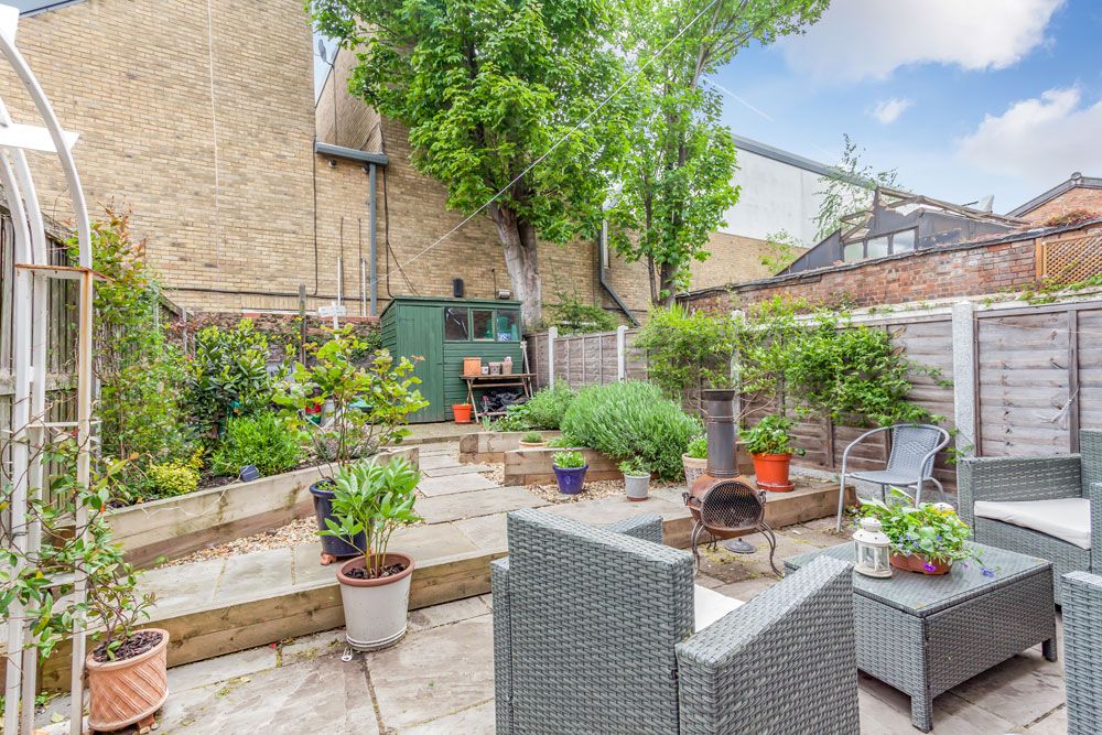 Grove Road, Bushwood Area E11  