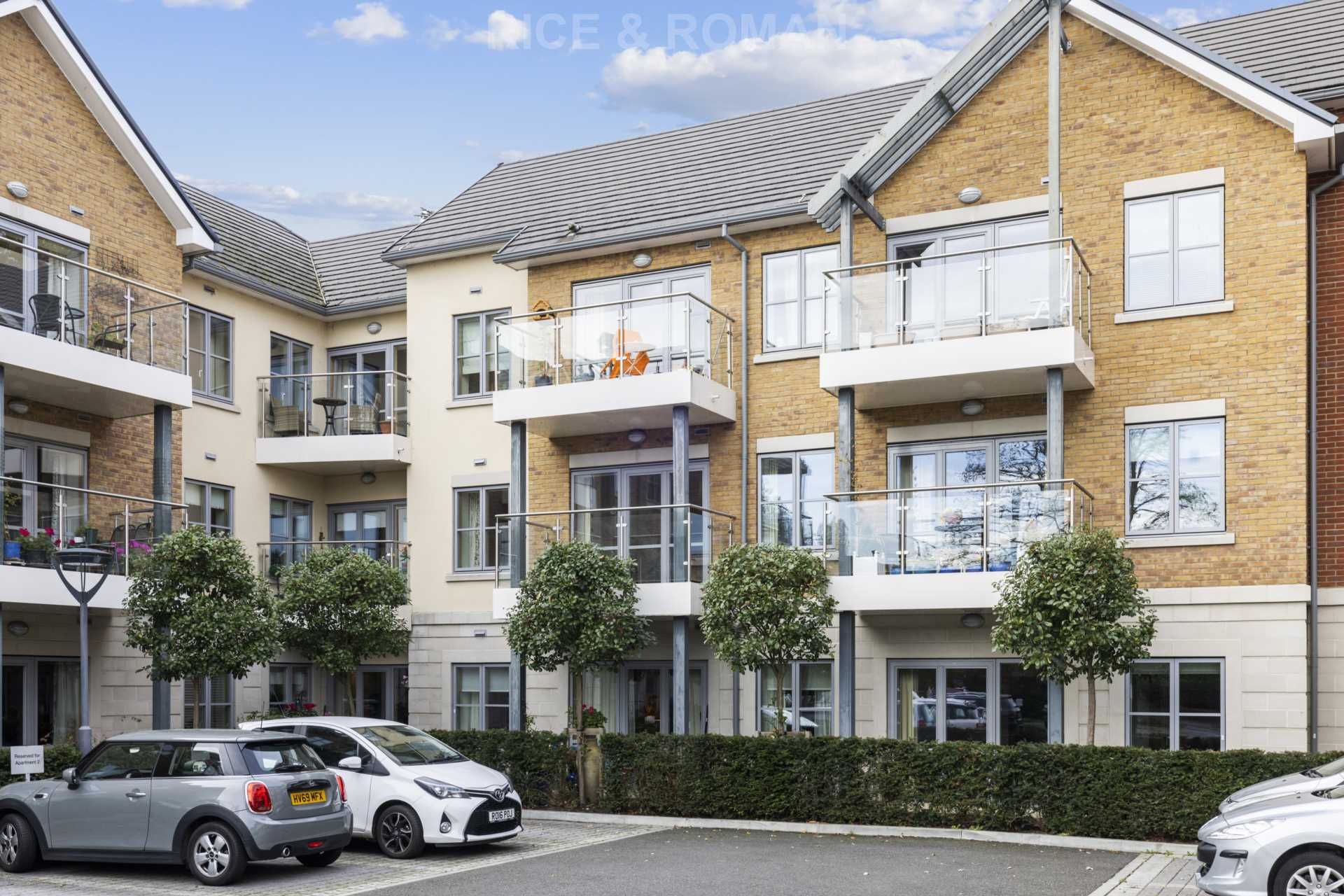 1 bed flat for sale in Austin Place, Weybridge KT13 Zoopla