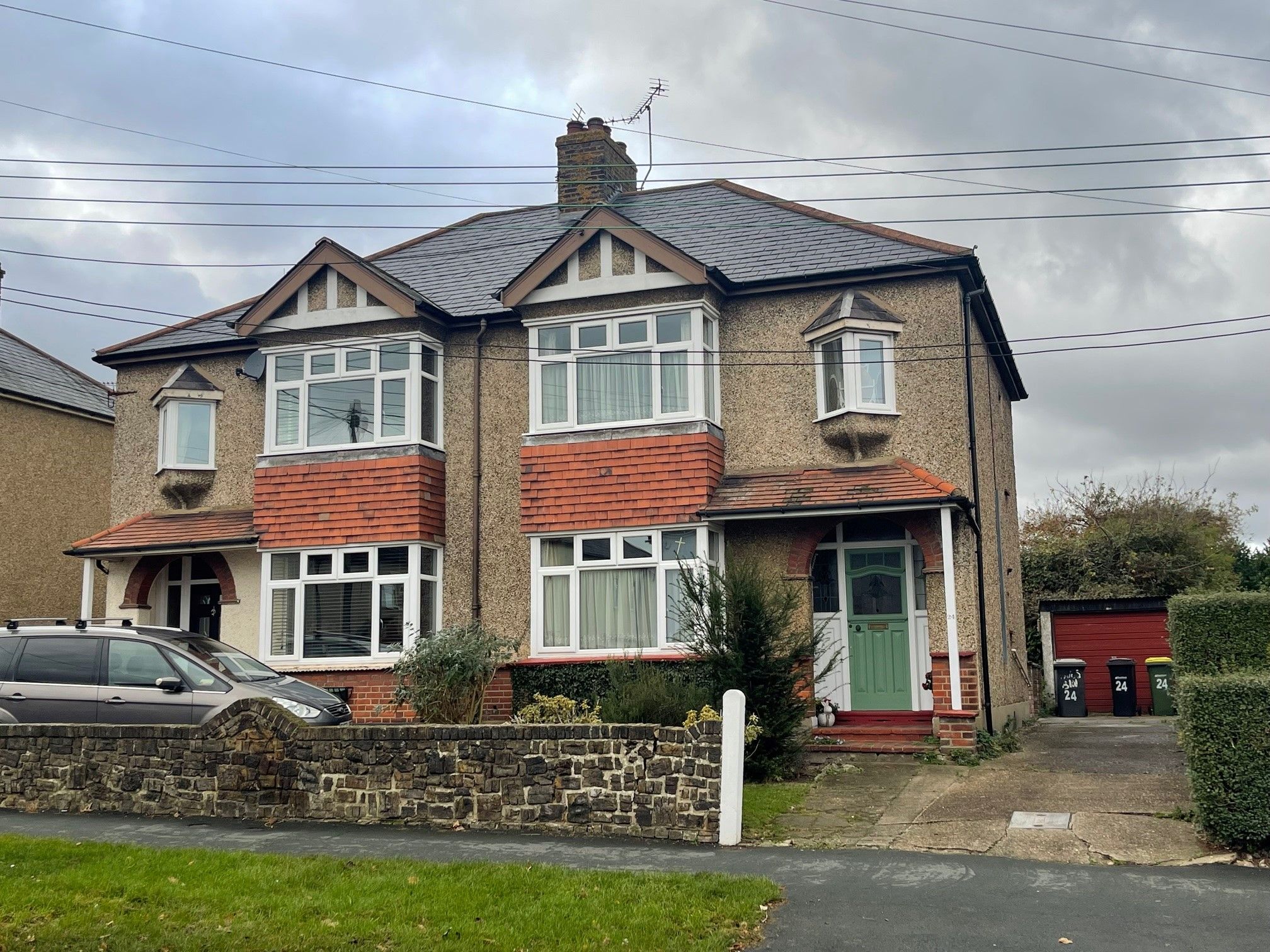 4 bed semidetached house for sale in Daws Heath Road, Rayeigh, Essex