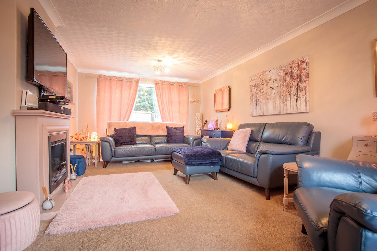 3 bed semidetached house for sale in Sutors Avenue, Nairn IV12 Zoopla