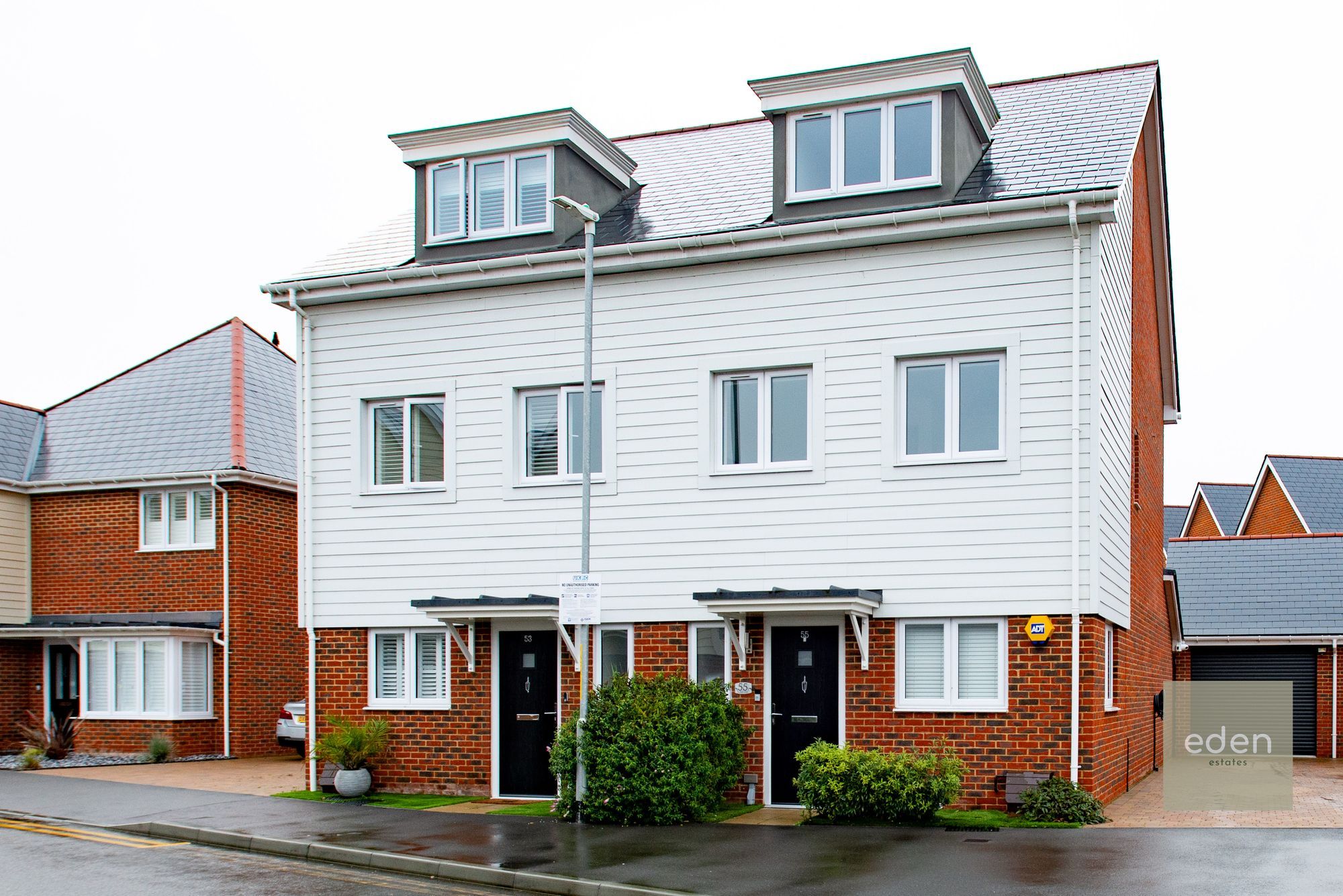 4 bed end terrace house for sale in Amisse Drive, Snodland ME6 Zoopla