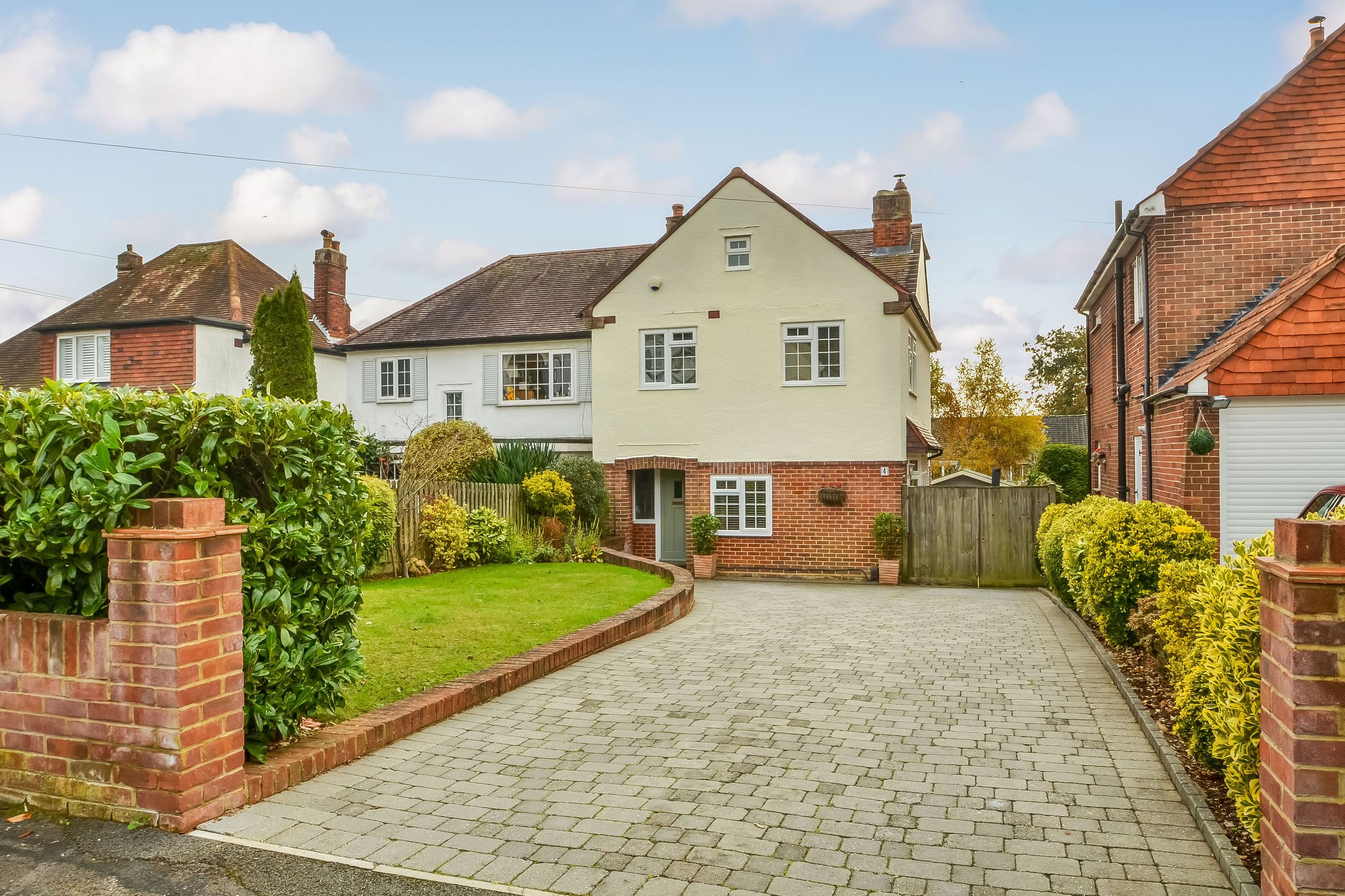 4 bed semidetached house for sale in Woodfield Avenue, Farlington