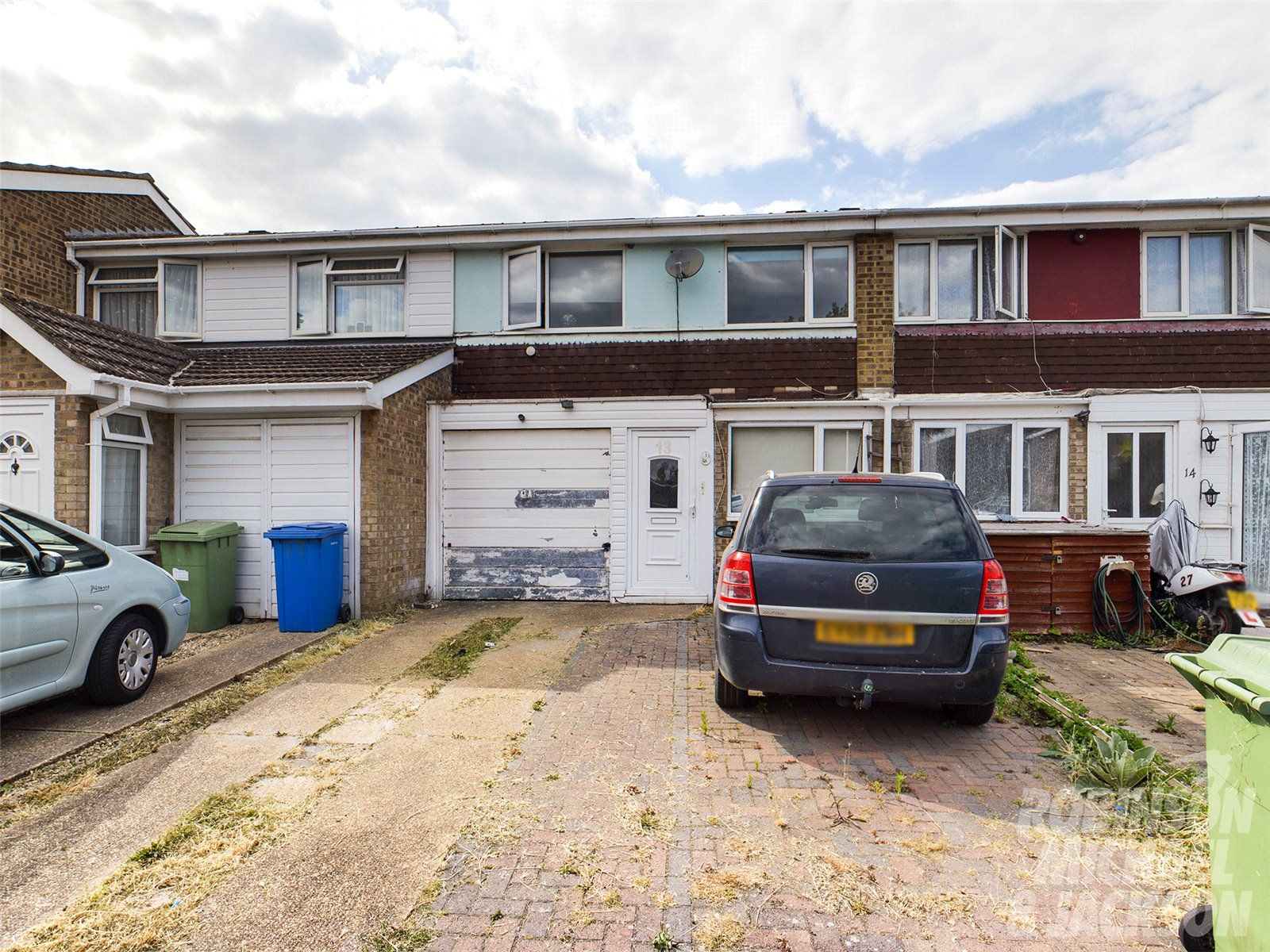 3 bed terraced house for sale in Sunnybank, Murston, Sittingbourne