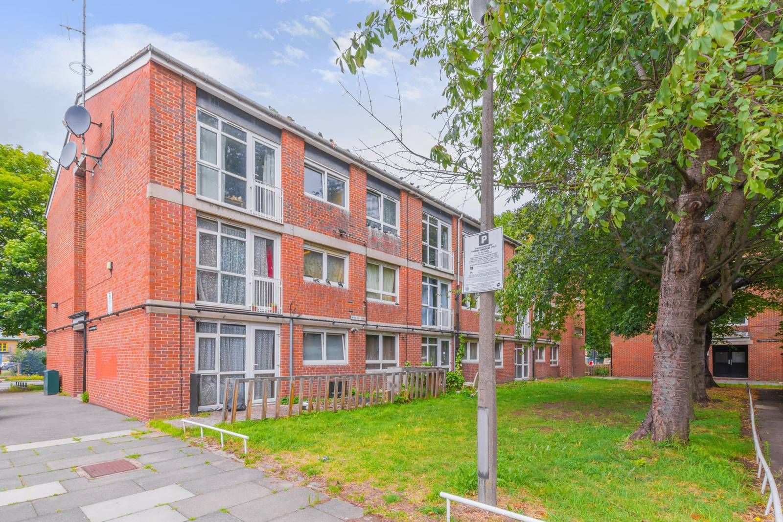 Hevelius Close, Greenwich, London SE10