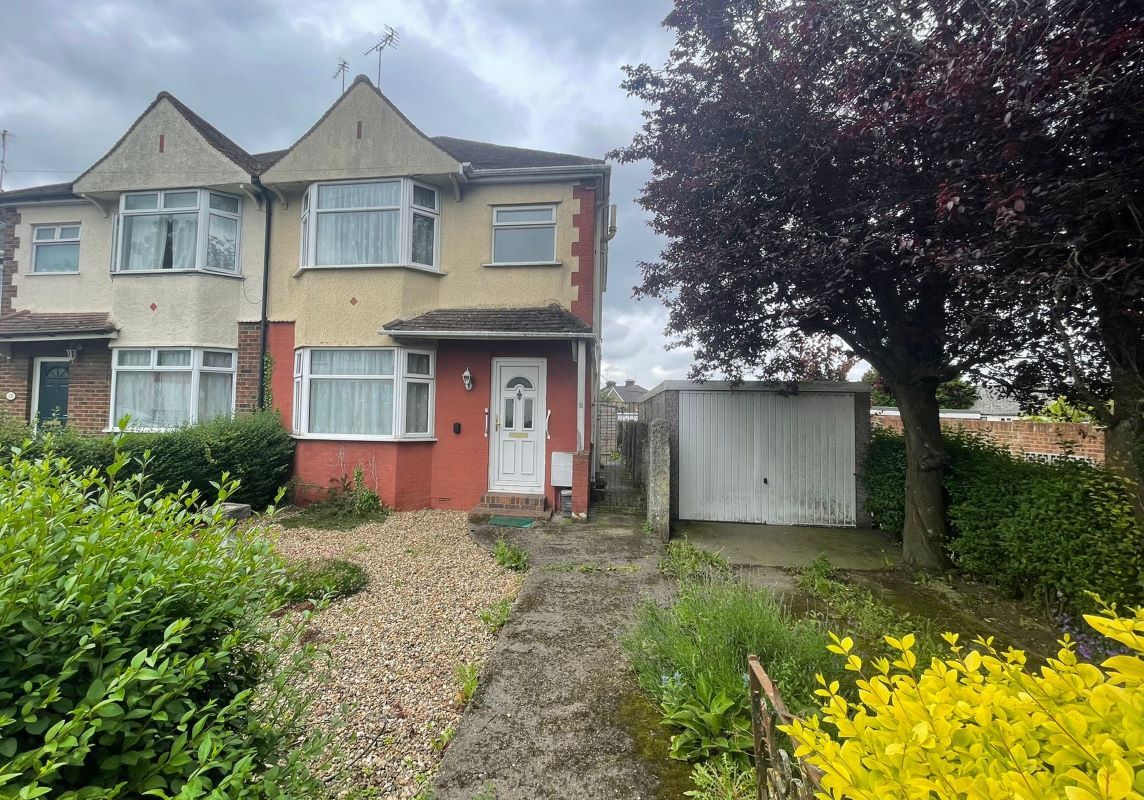 3 bed semidetached house for sale in 8 Fountain Lane, Maidstone, Kent