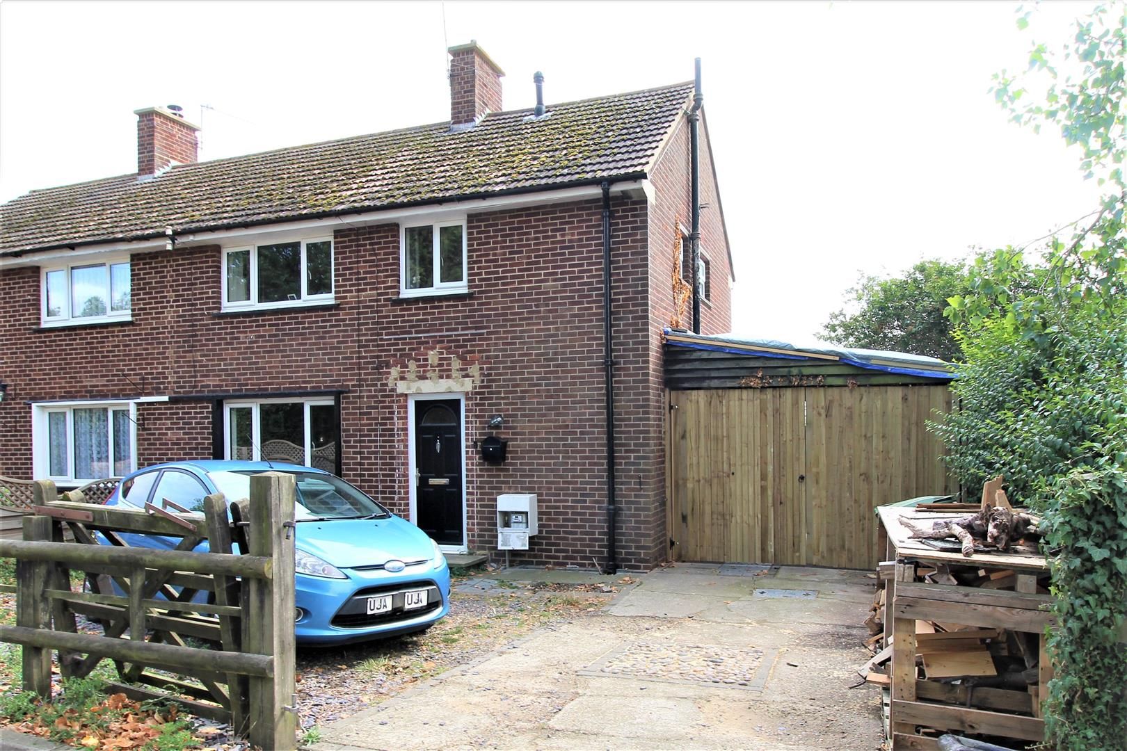 3 bed semidetached house for sale in Brabazon Road, Eastchurch