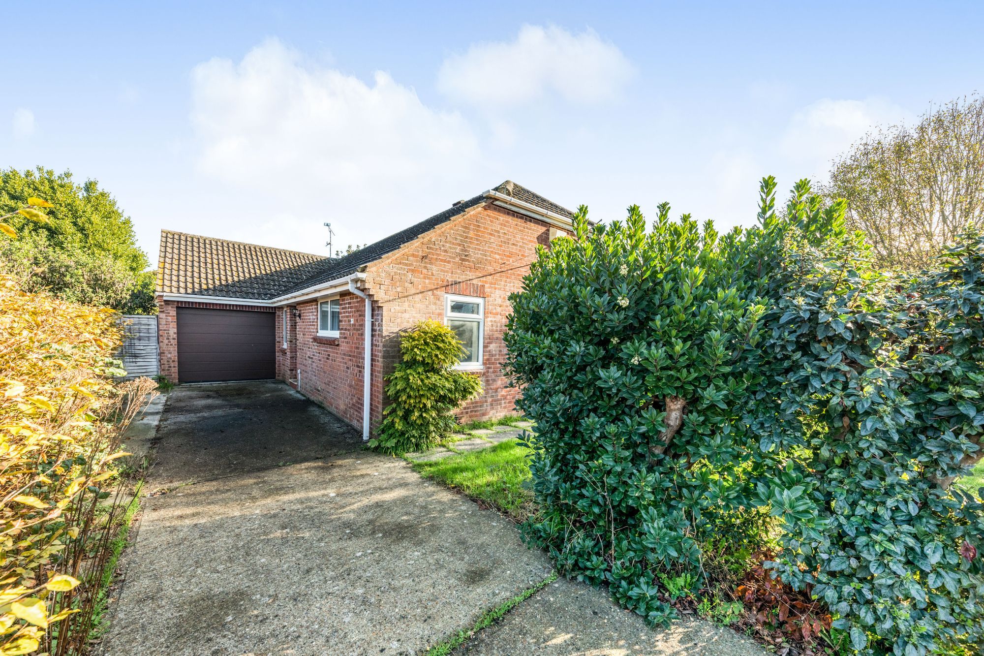 3 bed detached bungalow for sale in Broadlands Avenue, New Romney TN28