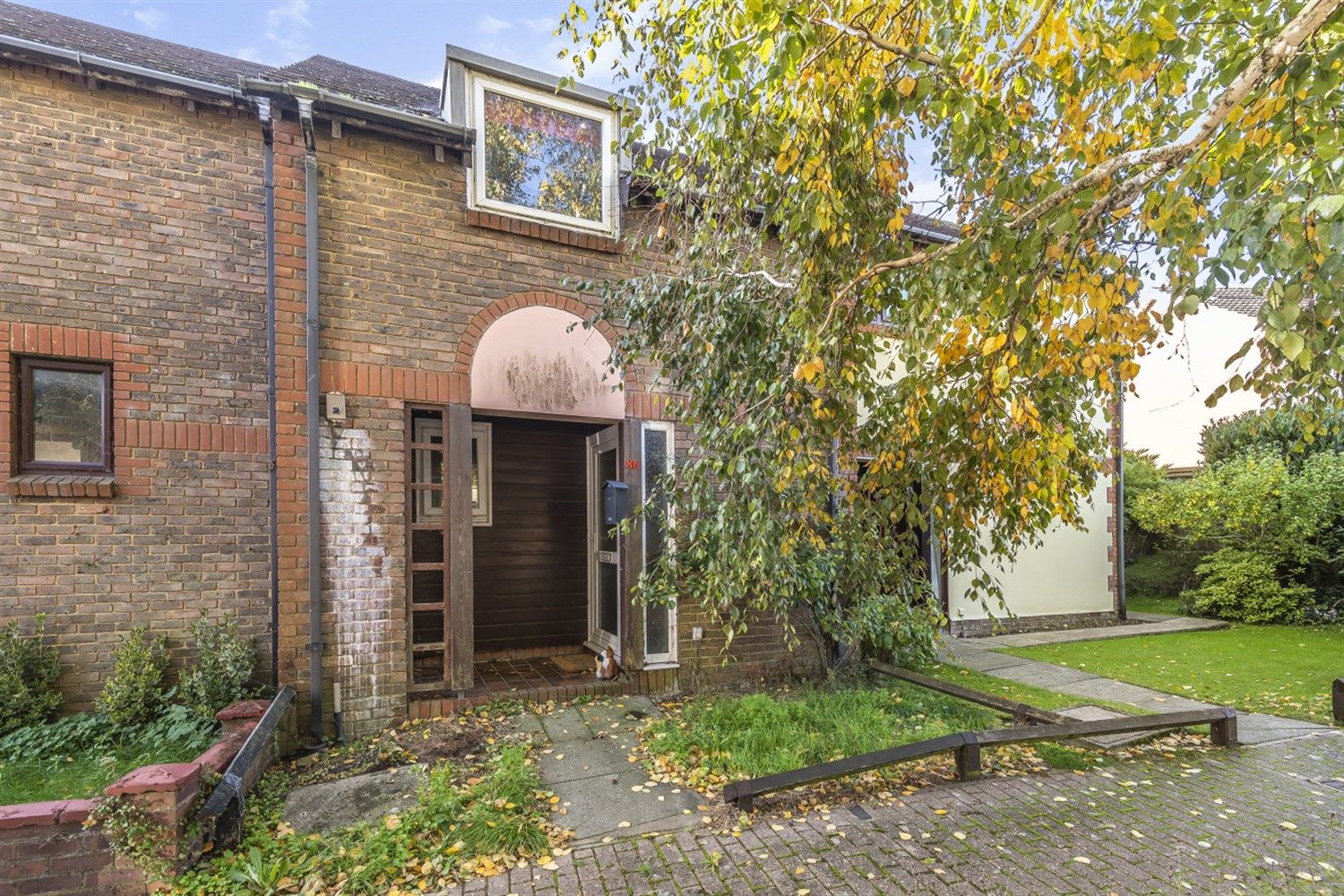 2 bed terraced house for sale in Caernarvon Road, Chichester PO19 Zoopla