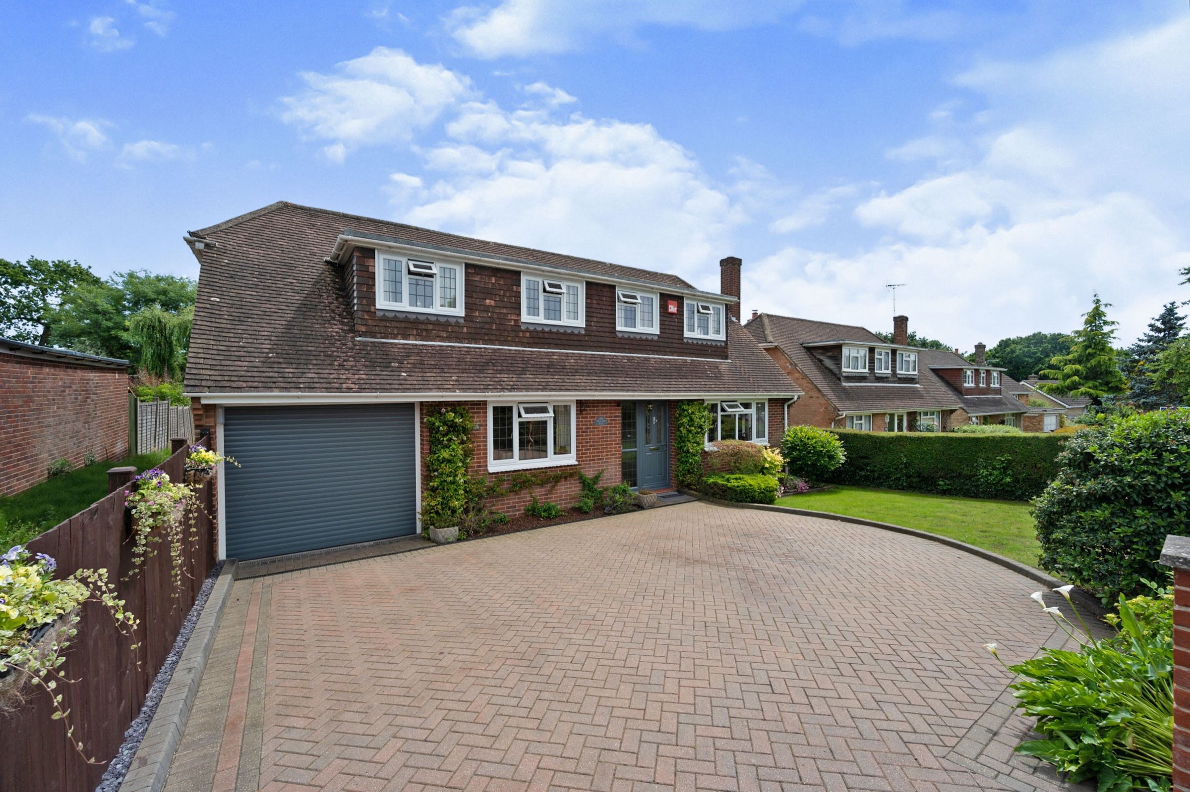 4 bed detached house for sale in Ferndale, Waterlooville PO7 Zoopla
