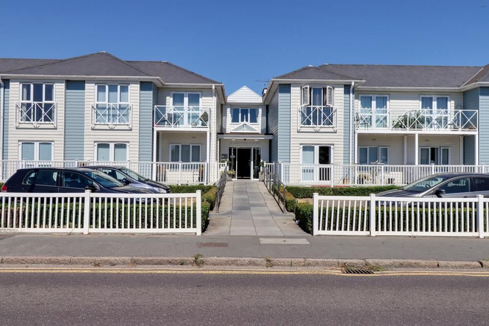 1 bed property for sale in Long Road, Canvey Island SS8 Zoopla