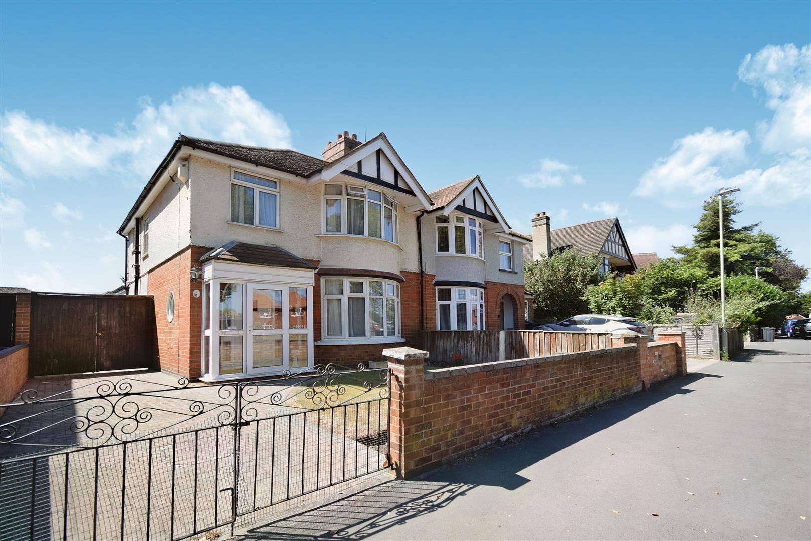 3 bed semidetached house for sale in Denmark Road, Gloucester GL1 Zoopla