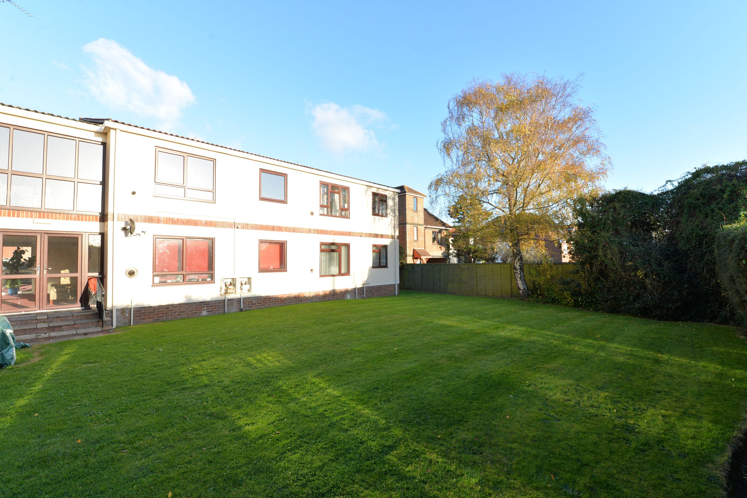 1 bed flat for sale in Whitefield Road, New Milton BH25 Zoopla