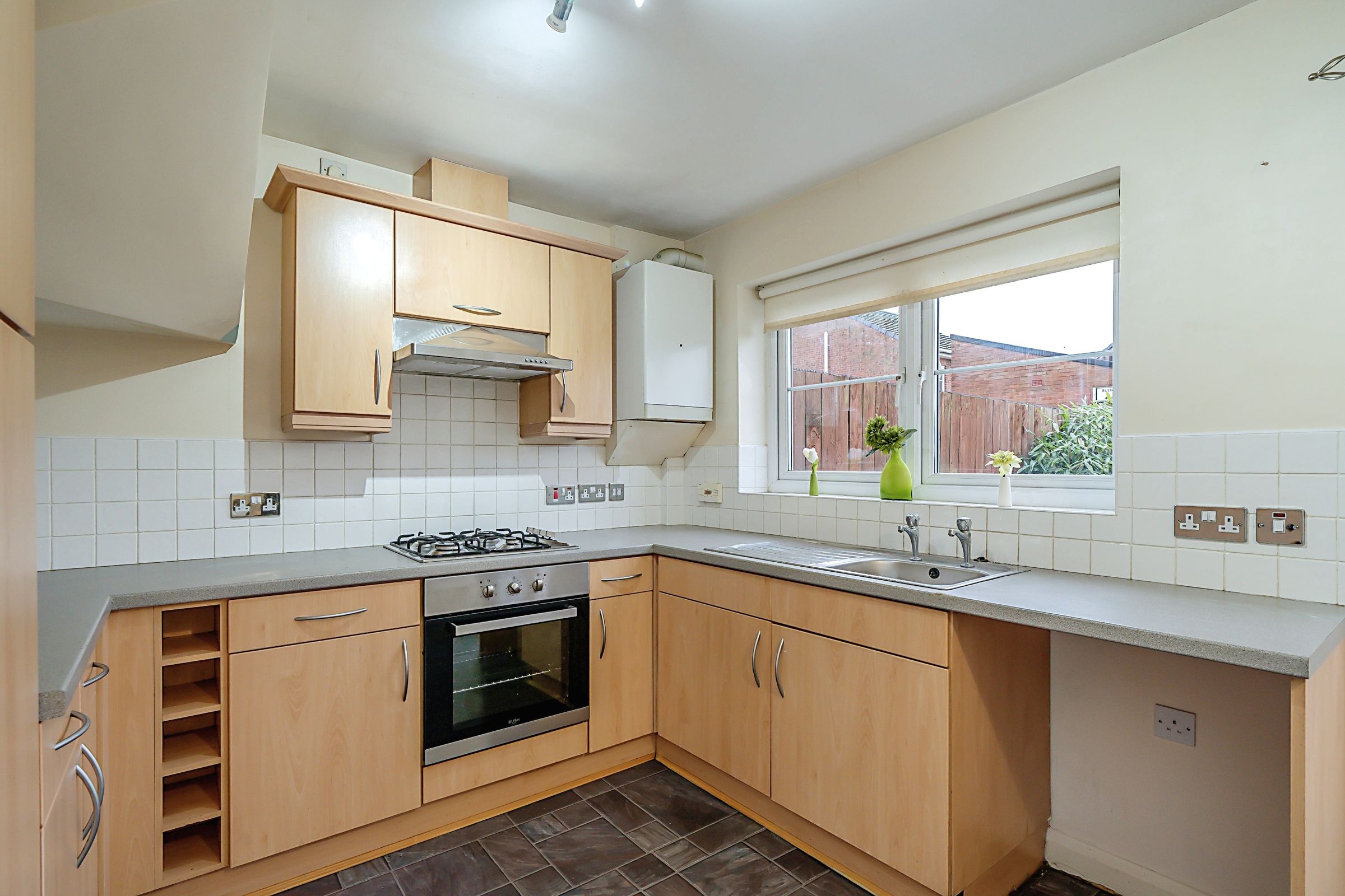 3 bed semidetached house for sale in Blenheim Close, Padgate