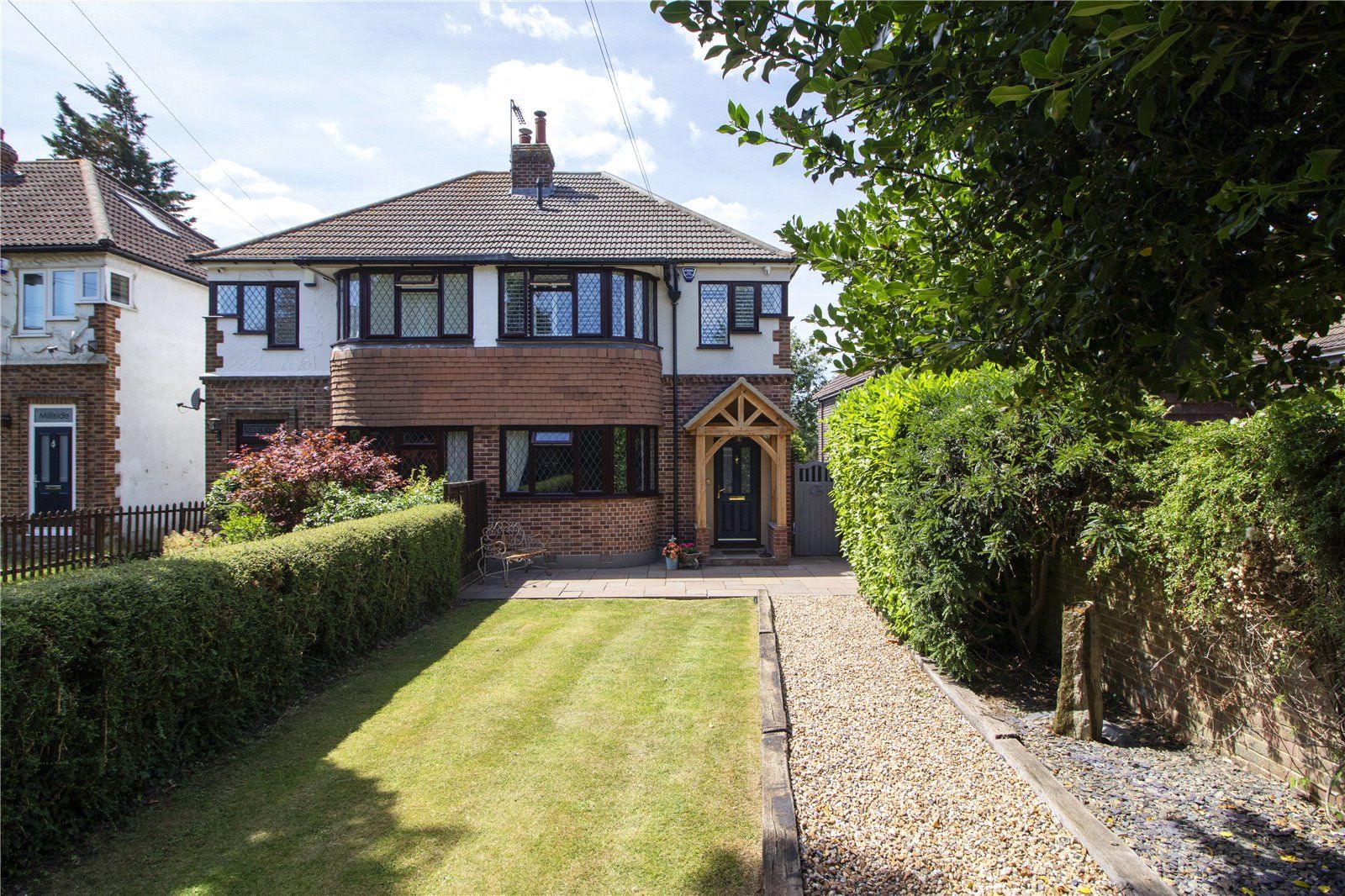 4 bed semidetached house for sale in Wrotham Road, Meopham, Gravesend