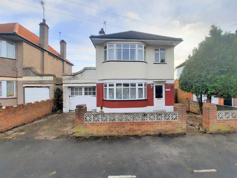 3 bed detached house for sale in Colonial Road, Feltham TW14 Zoopla