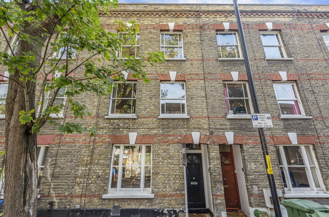 3 bed flat for sale in Henshaw Street SE17 Zoopla