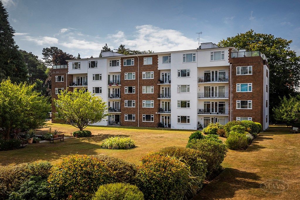 4 bed flat for sale in The Avenue, Branksome Park BH13 Zoopla