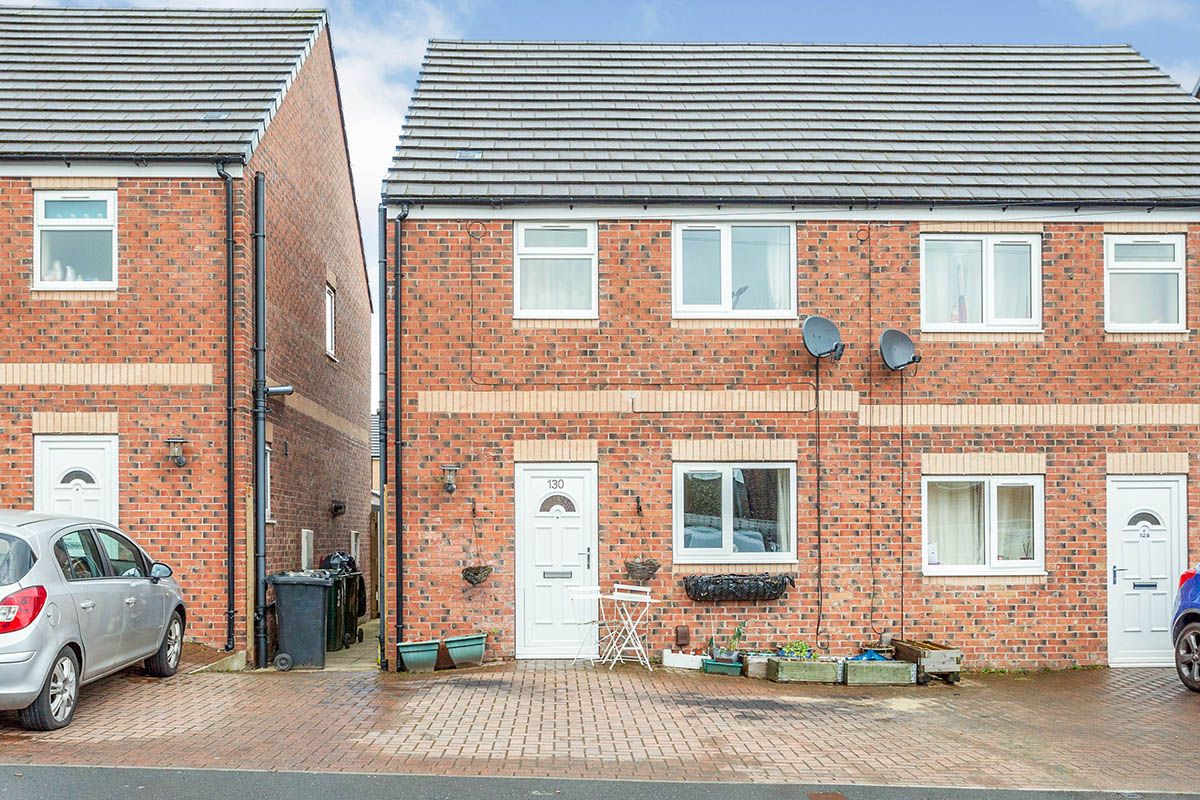 Eaglesfield Drive, Bradford, West Yorkshire BD6  