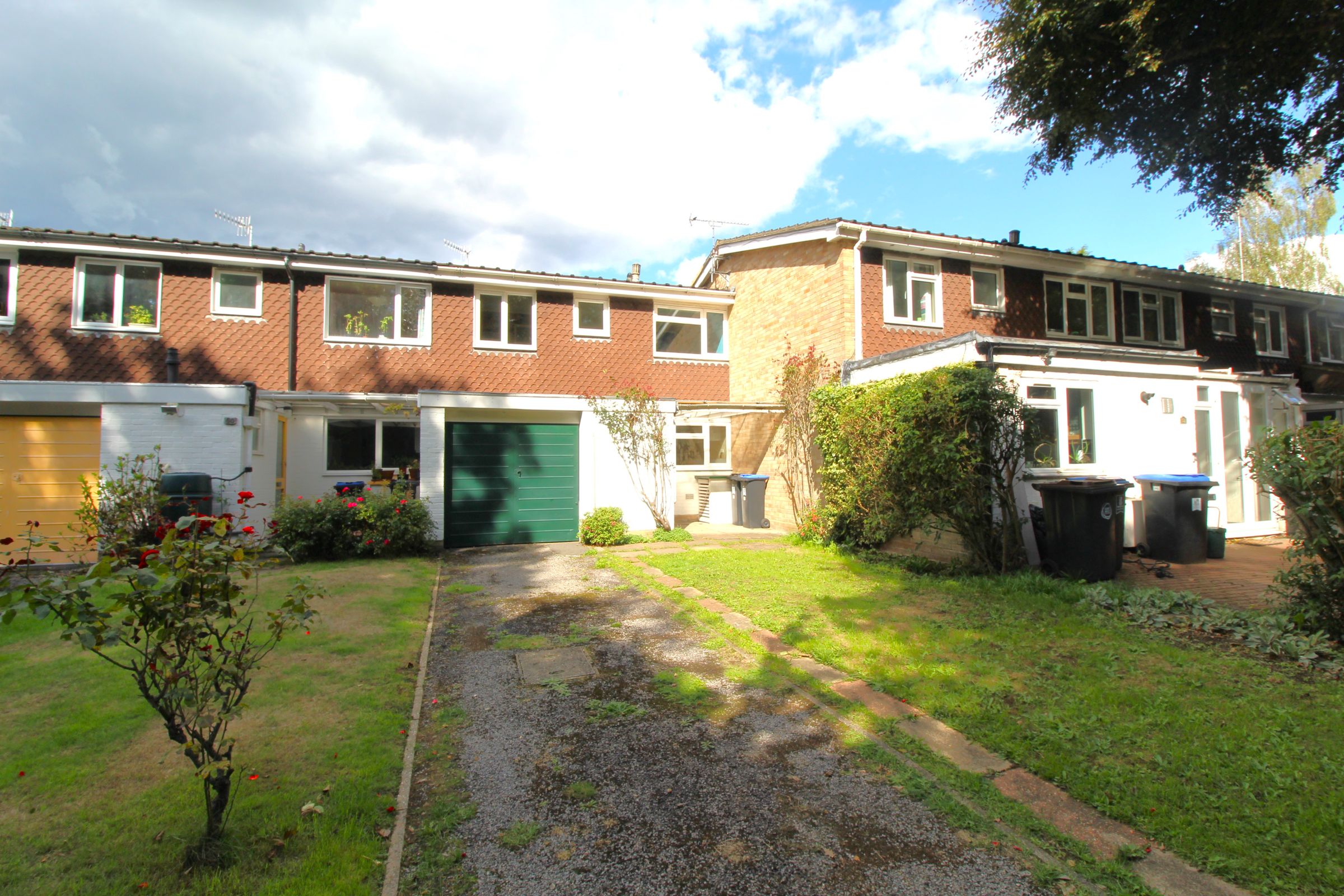 4 bed terraced house for sale in Green Lane Close, Byfleet, Surrey KT14