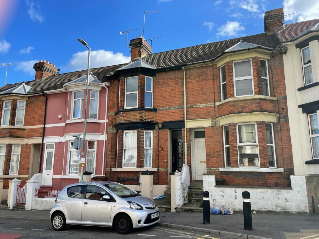 1 bed block of flats for sale in 51A/B Richmond Road, Gillingham, Kent