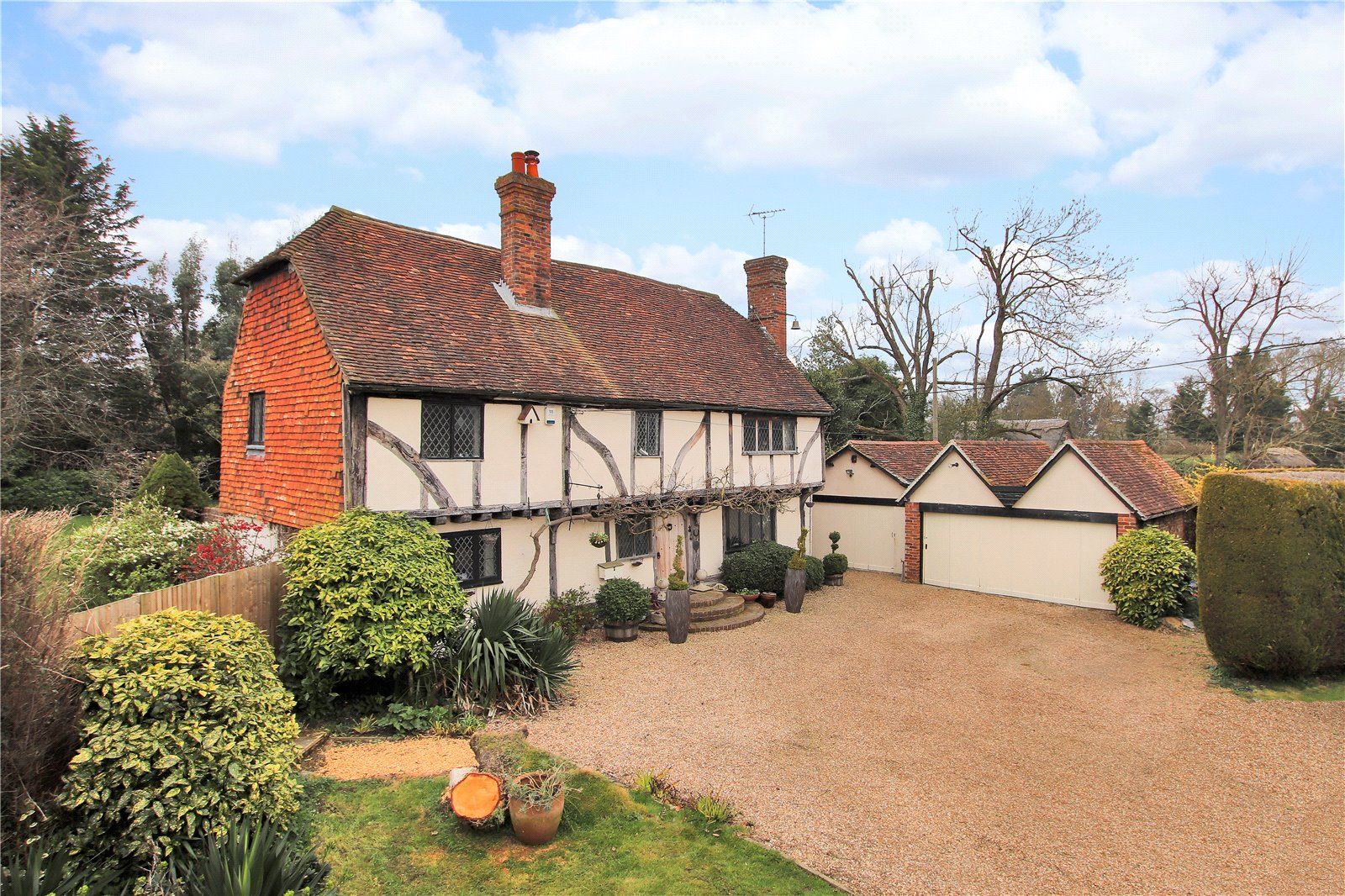 4 bed detached house for sale in Benover Road, Yalding, Maidstone, Kent