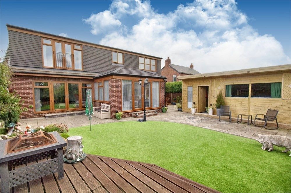 4 bed detached bungalow for sale in Wentworth Road, Jump, Barnsley S74