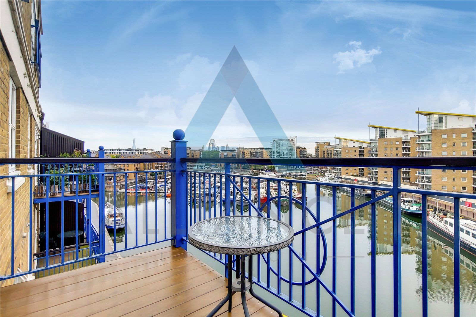 1 bed flat to rent in Gainsborough House, 7 Victory Place, London E14