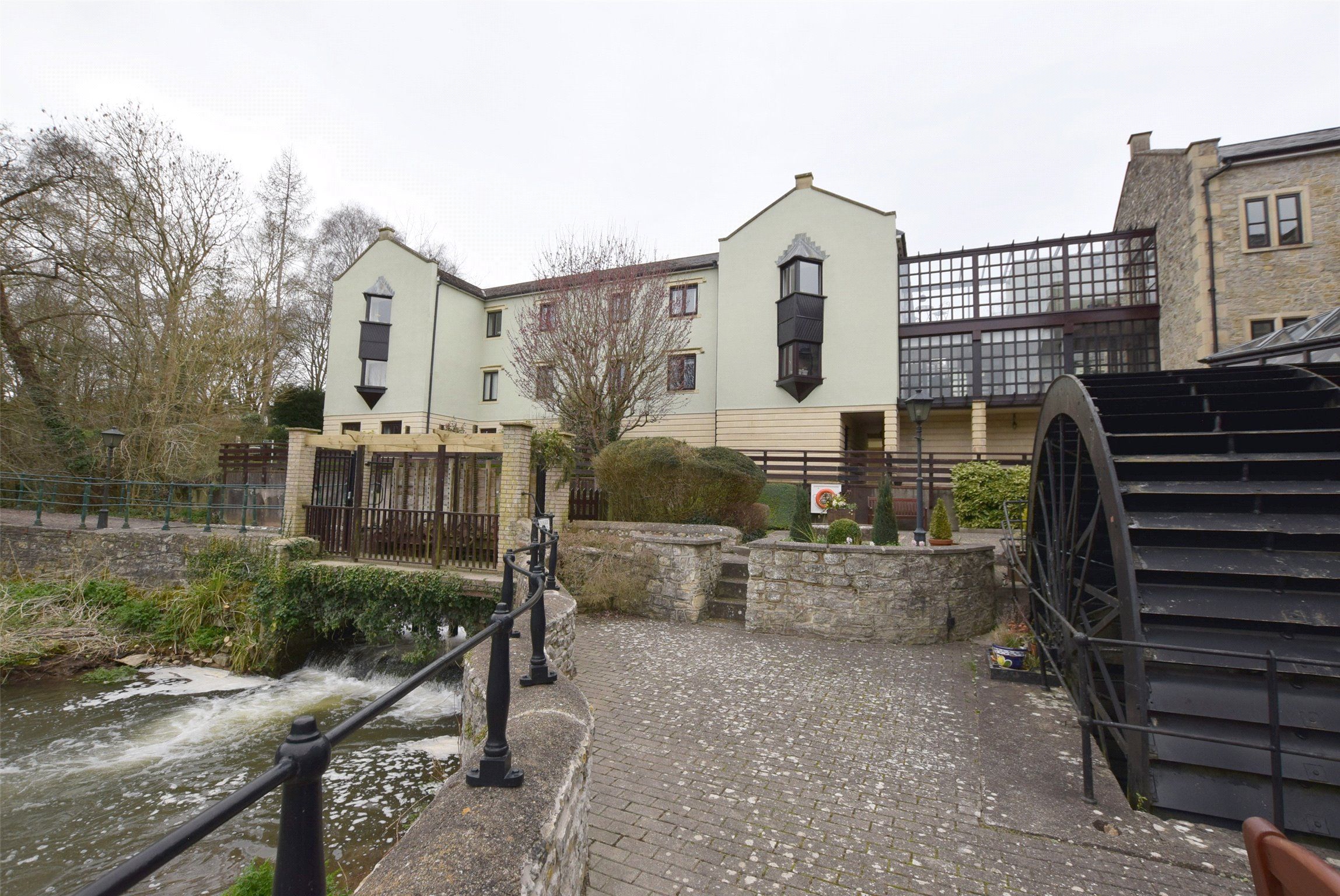 2 bed flat for sale in Dapps Hill, Keynsham, Bristol BS31 Zoopla