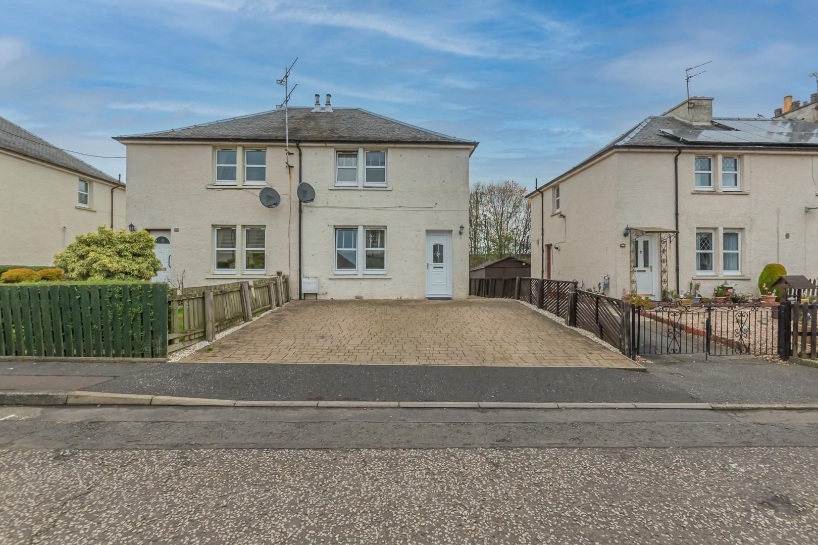 2 bed semidetached house for sale in Burnside Crescent, Plean
