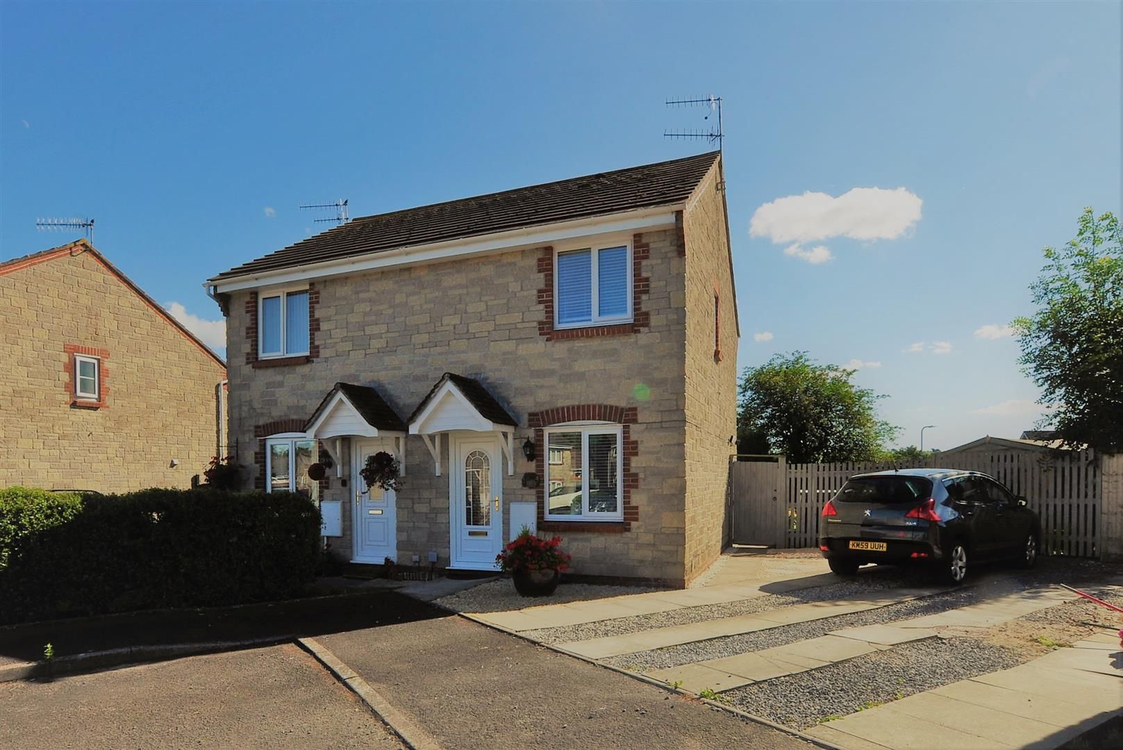 2 bed semidetached house for sale in Parc Morlais, Llangennech