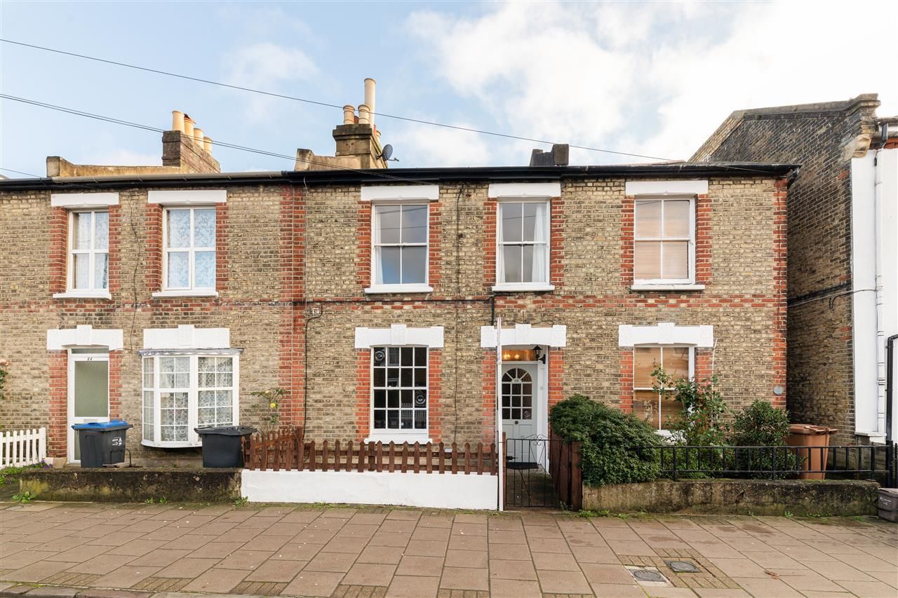 2 bed terraced house for sale in Hartfield Crescent, London SW19 Zoopla
