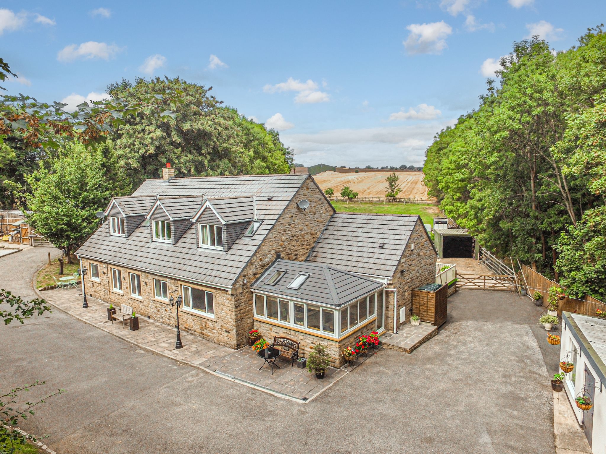 7 bed detached house for sale in Huddersfield Road, Haigh, Barnsley S75