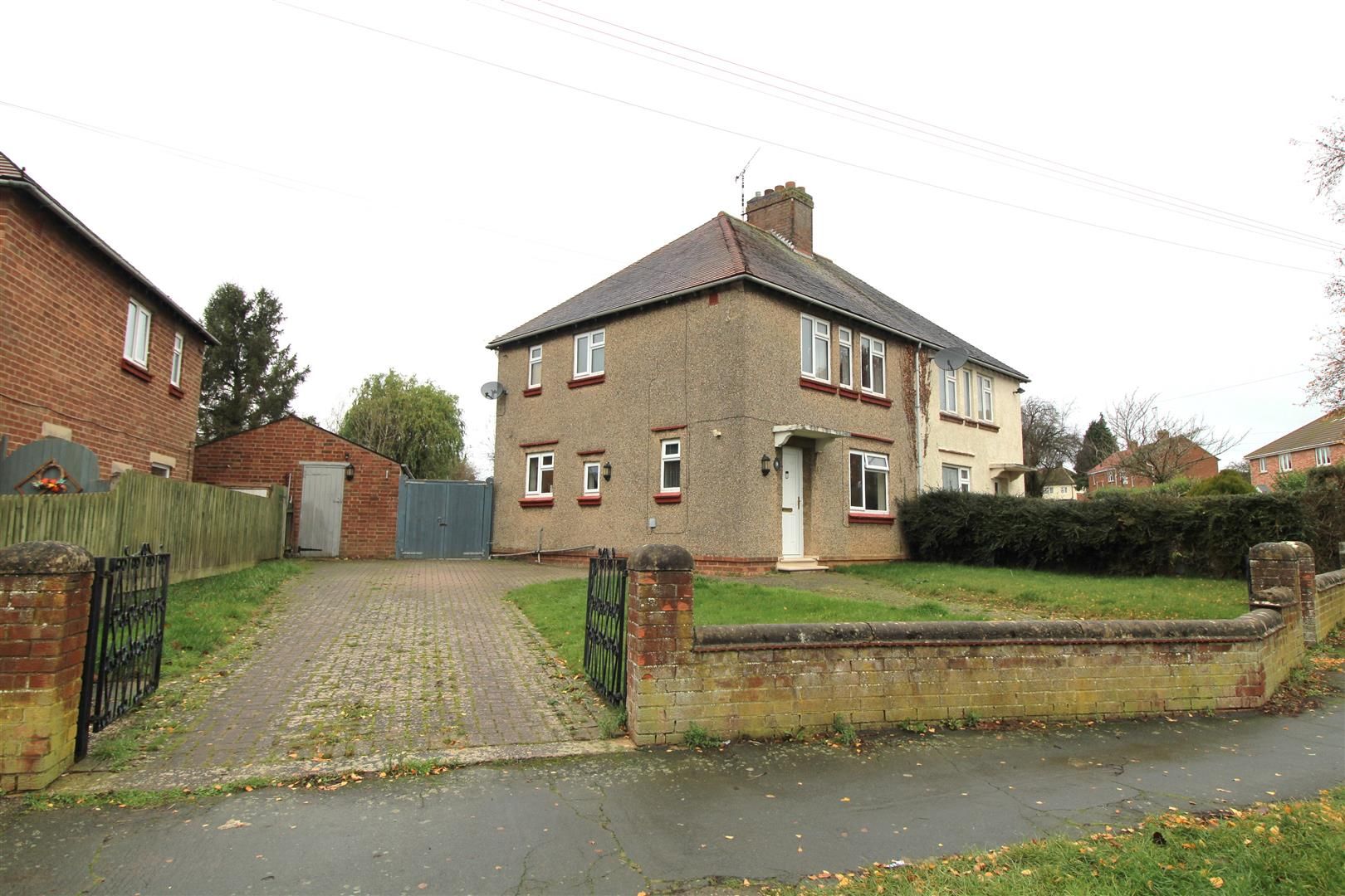 3 bed property for sale in Shakespeare Avenue, Daventry NN11 Zoopla