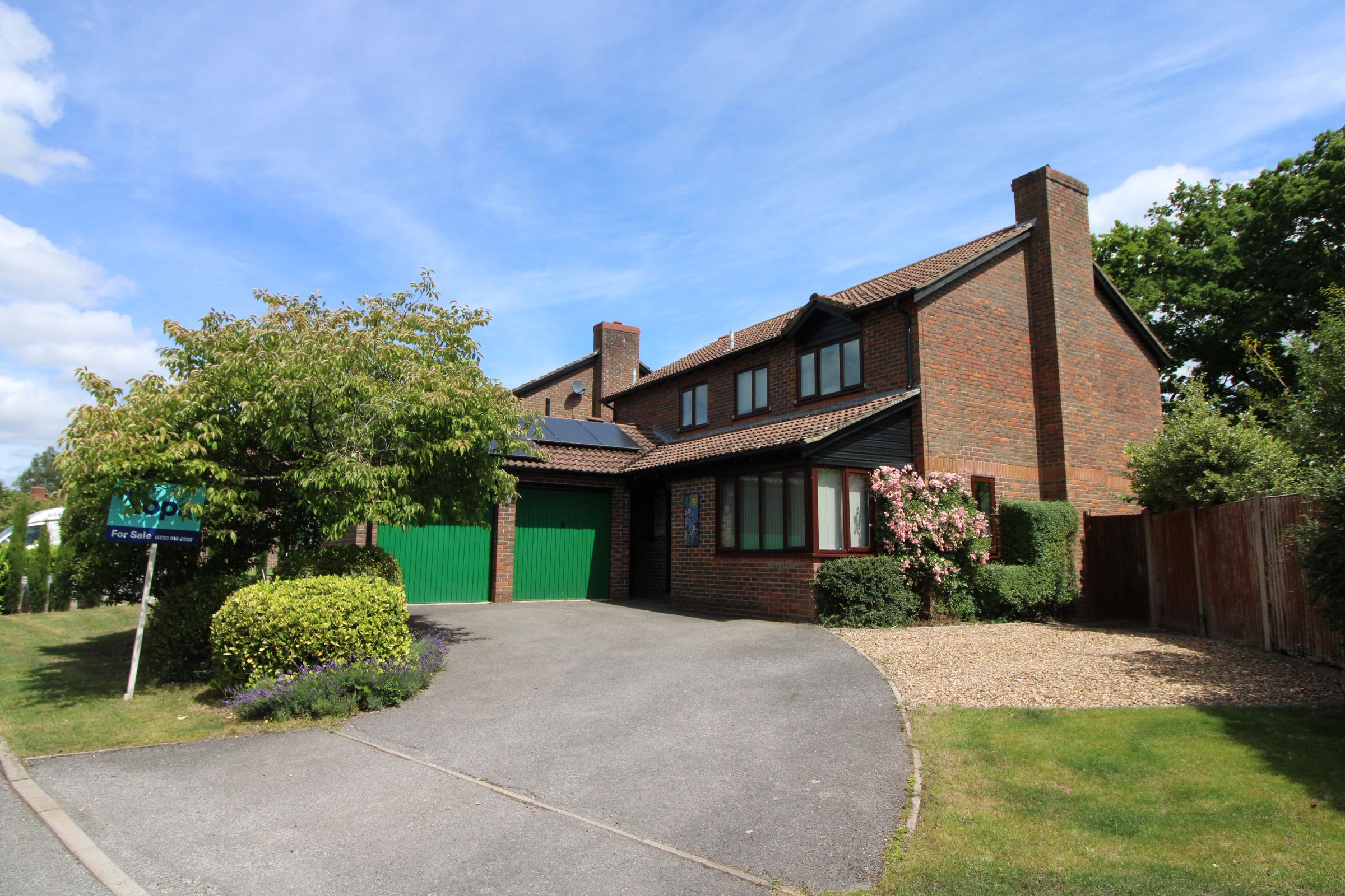 4 bed detached house for sale in The Copse, Tadley RG26 Zoopla