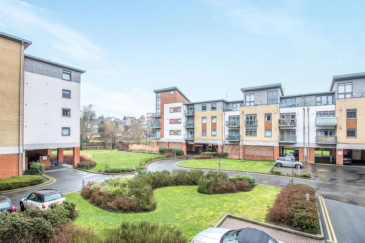 2 bed flat to rent in Kingfisher Meadow, Maidstone, Kent ME16 Zoopla