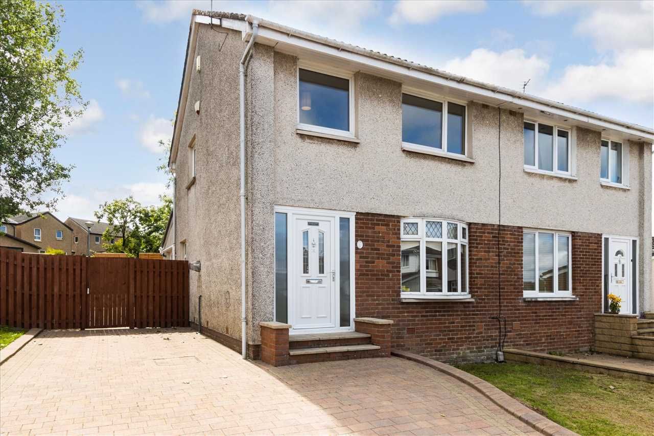 3 bed semidetached house for sale in Forth Crescent, Mossneuk, East