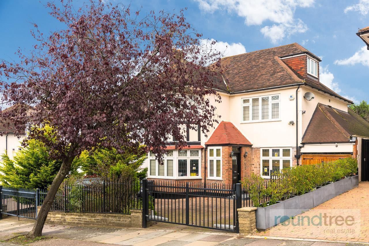 Woodward Avenue, Hendon NW4