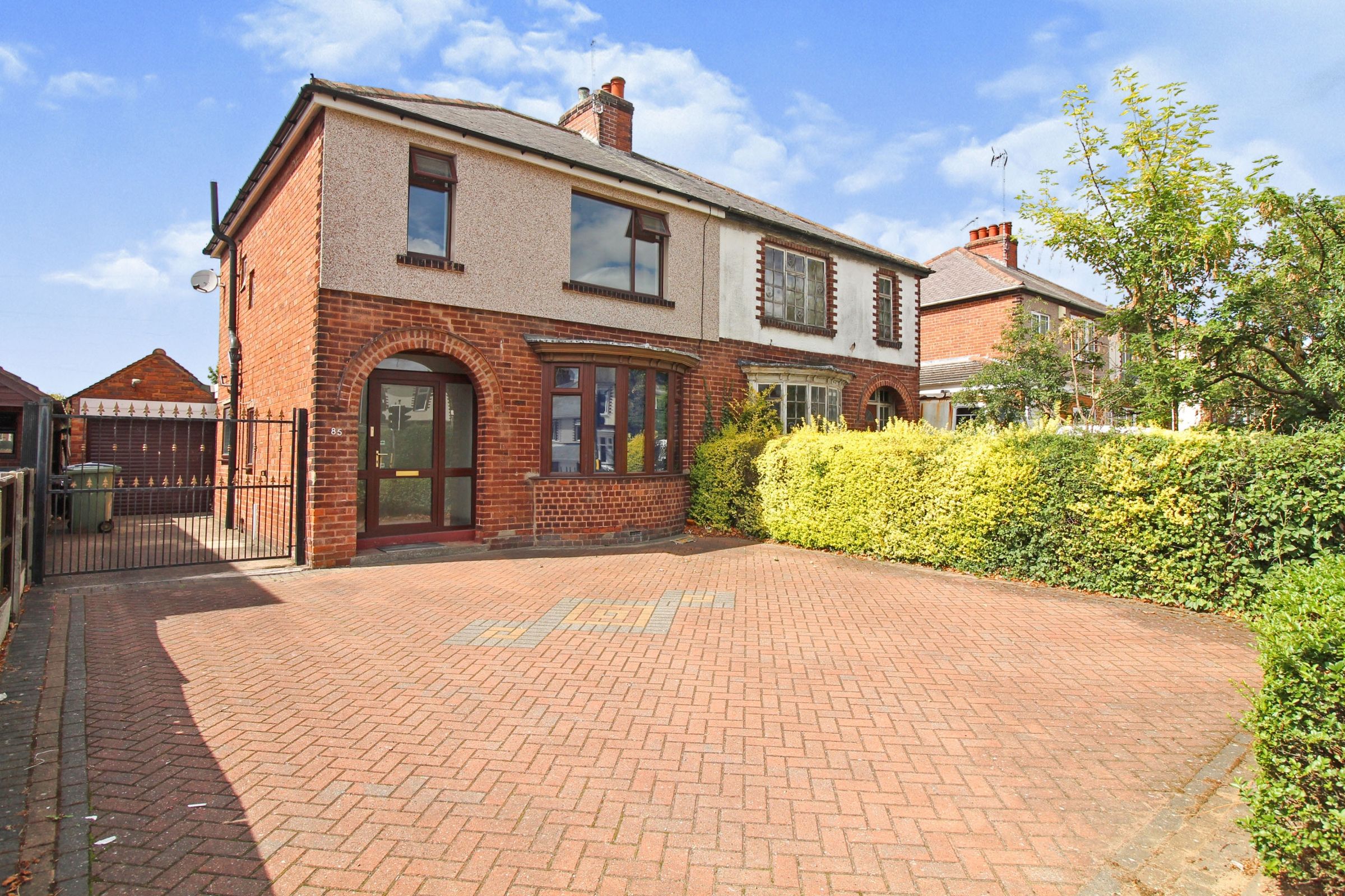 3 bed semidetached house for sale in Kilton Hill, Worksop S81 Zoopla