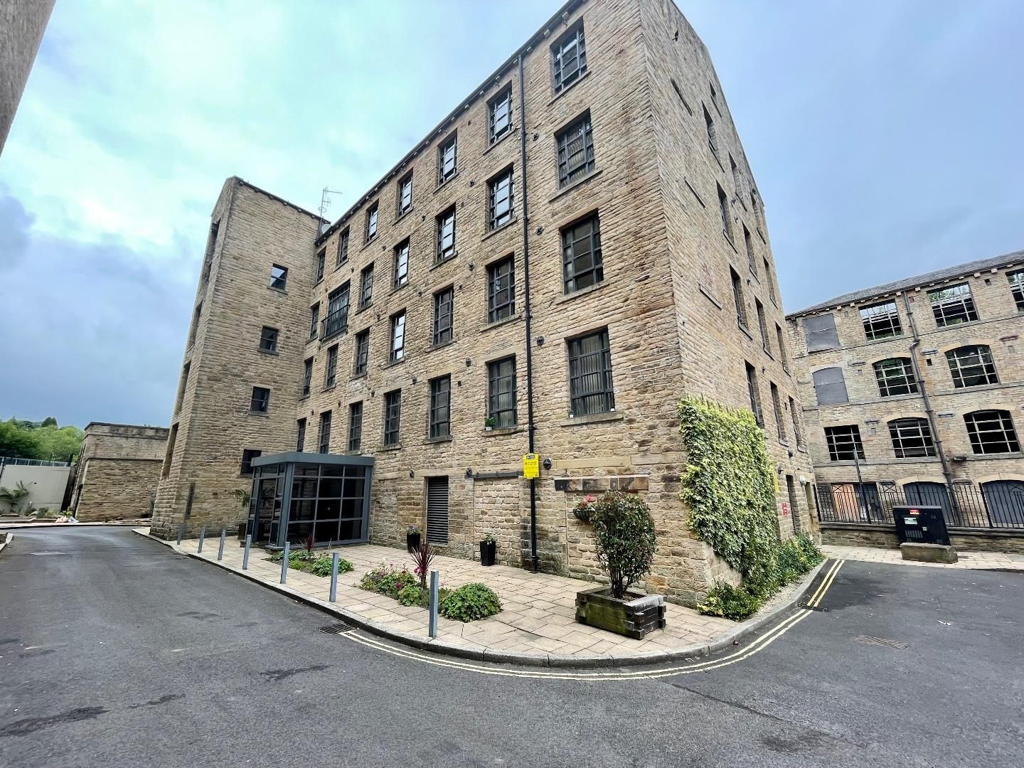 1 bed flat to rent in Stoney Lane, Longwood, Huddersfield HD3 Zoopla