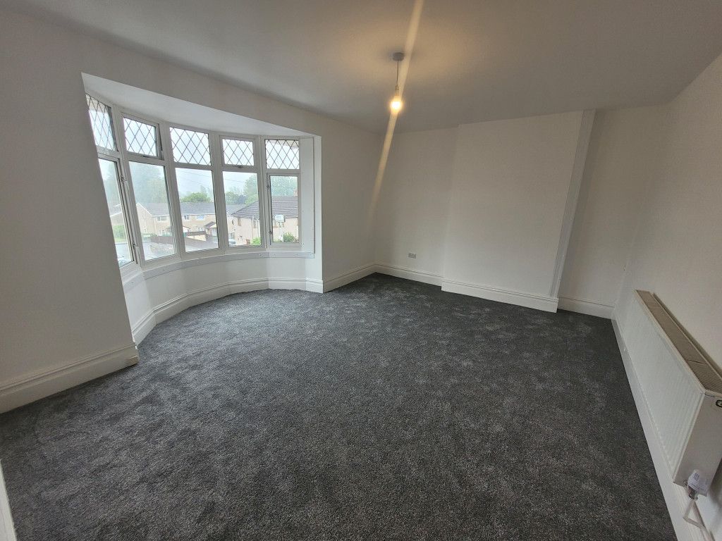 4 bed semidetached house to rent in Chemical Road, Morriston, Swansea