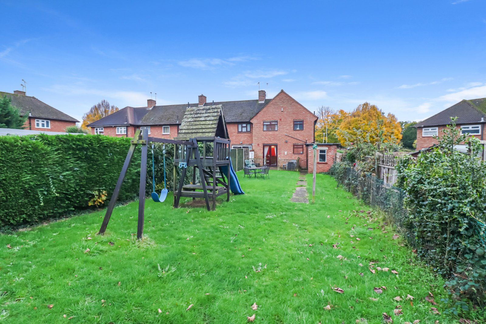 2 bed end terrace house for sale in South Way, Abbots Langley WD5 Zoopla